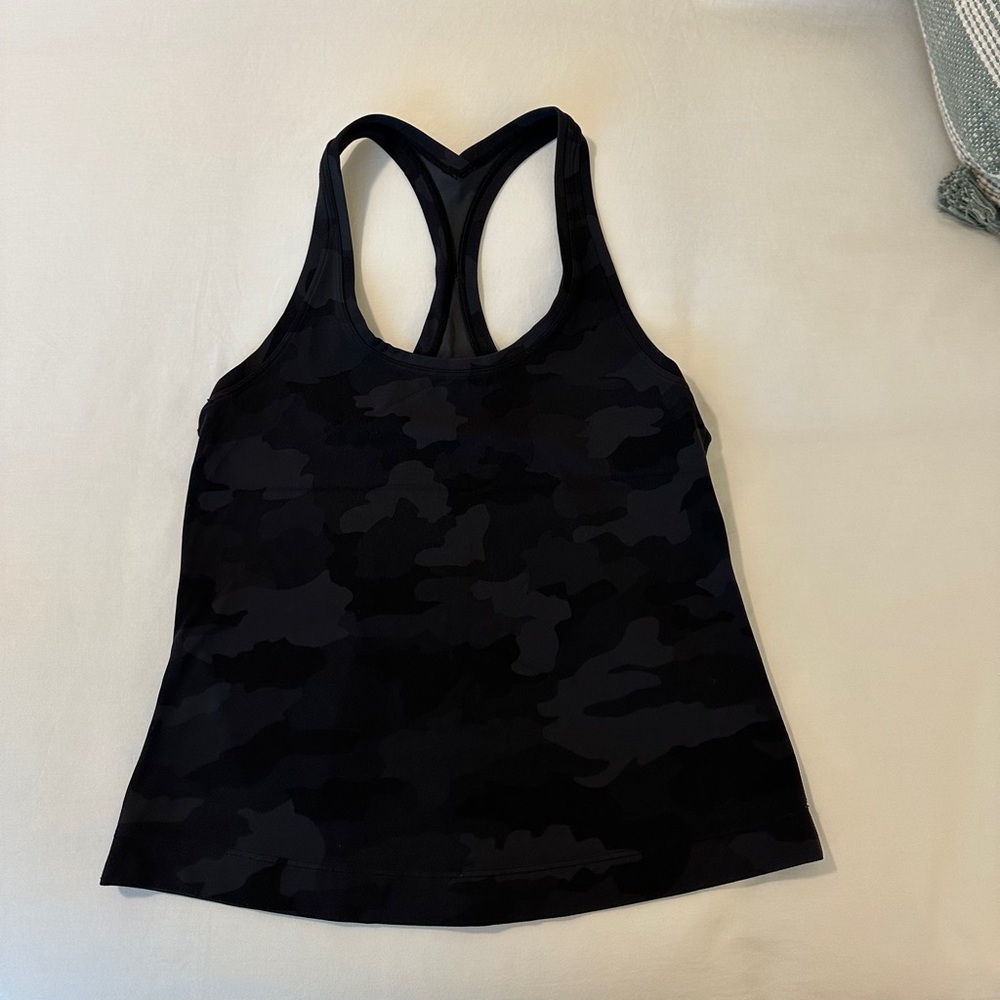 Lululemon Align Tank in black camo size 6